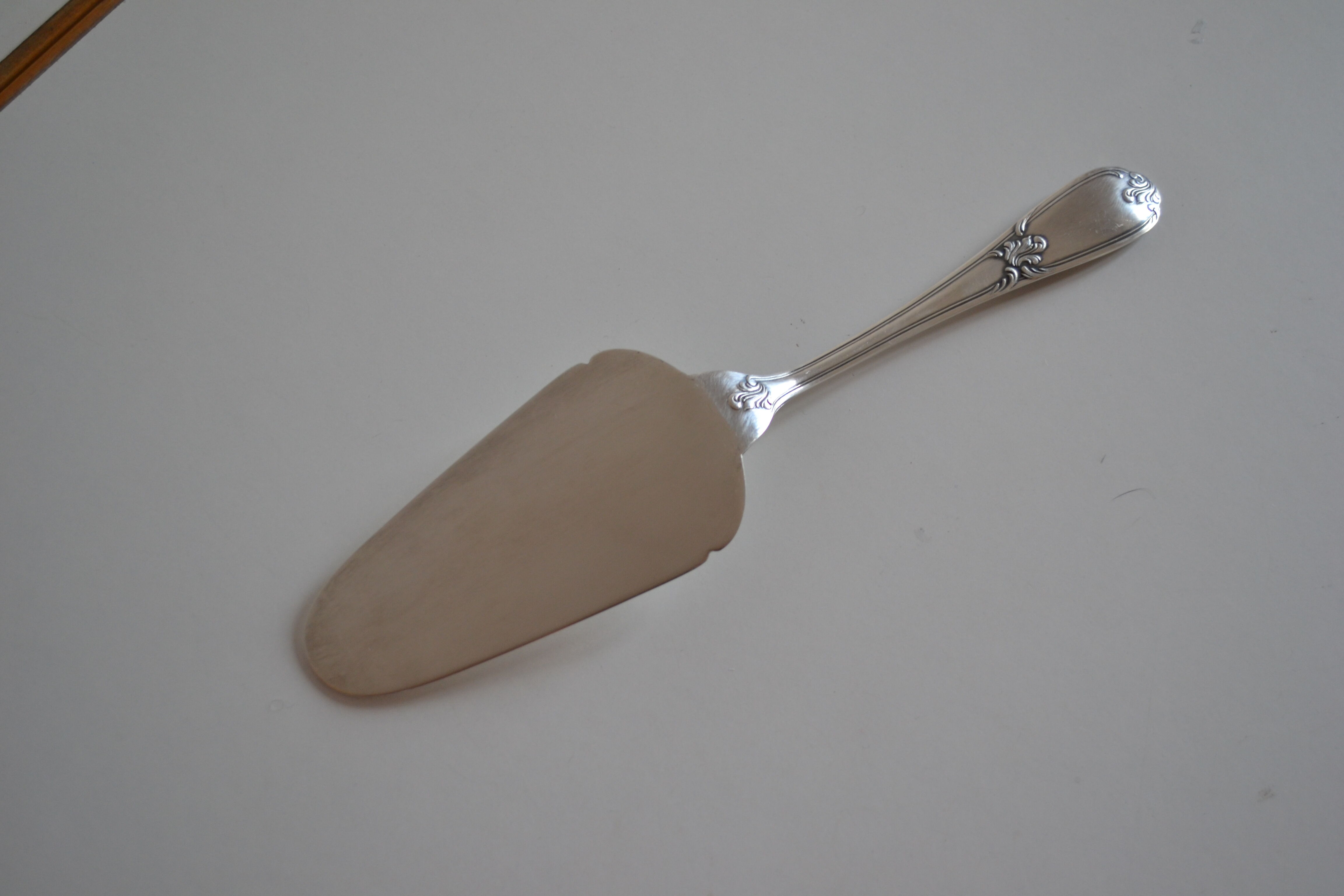 Metal pie shovel argente orfevre frionnet francois louis xv