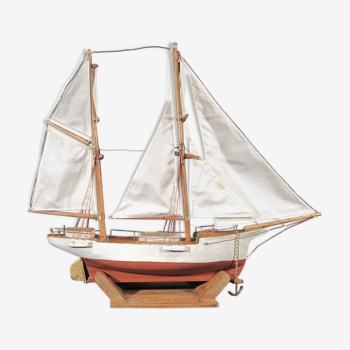 Maquette en bois marine artisanale bateau voilier 2 mâts art populaire