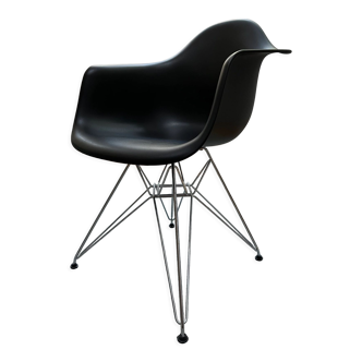 Fauteuil Dar de Charles & Ray Eames édition Vitra