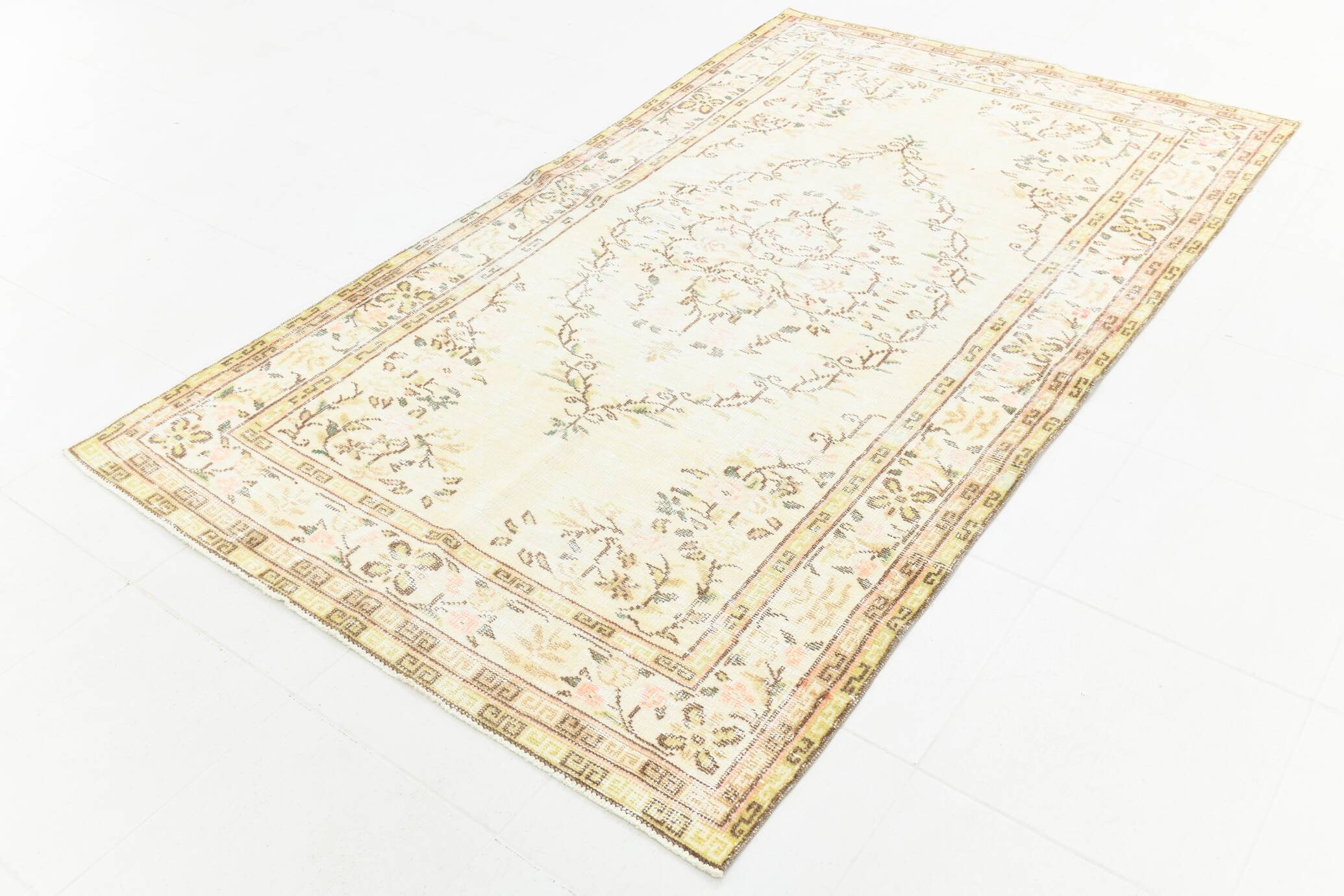 Tapis persan à motif oriental crème et beige 5x8, 150x250 cm
