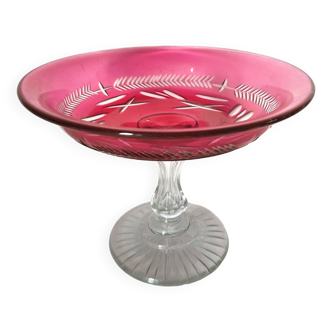 Coupe en verre rose taillé