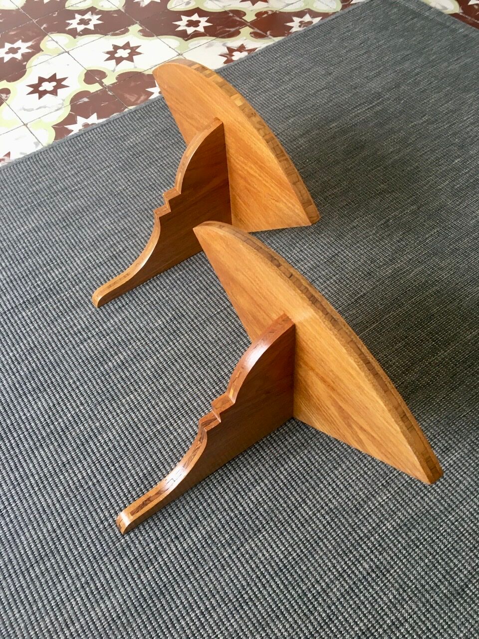 1950s corner shelves