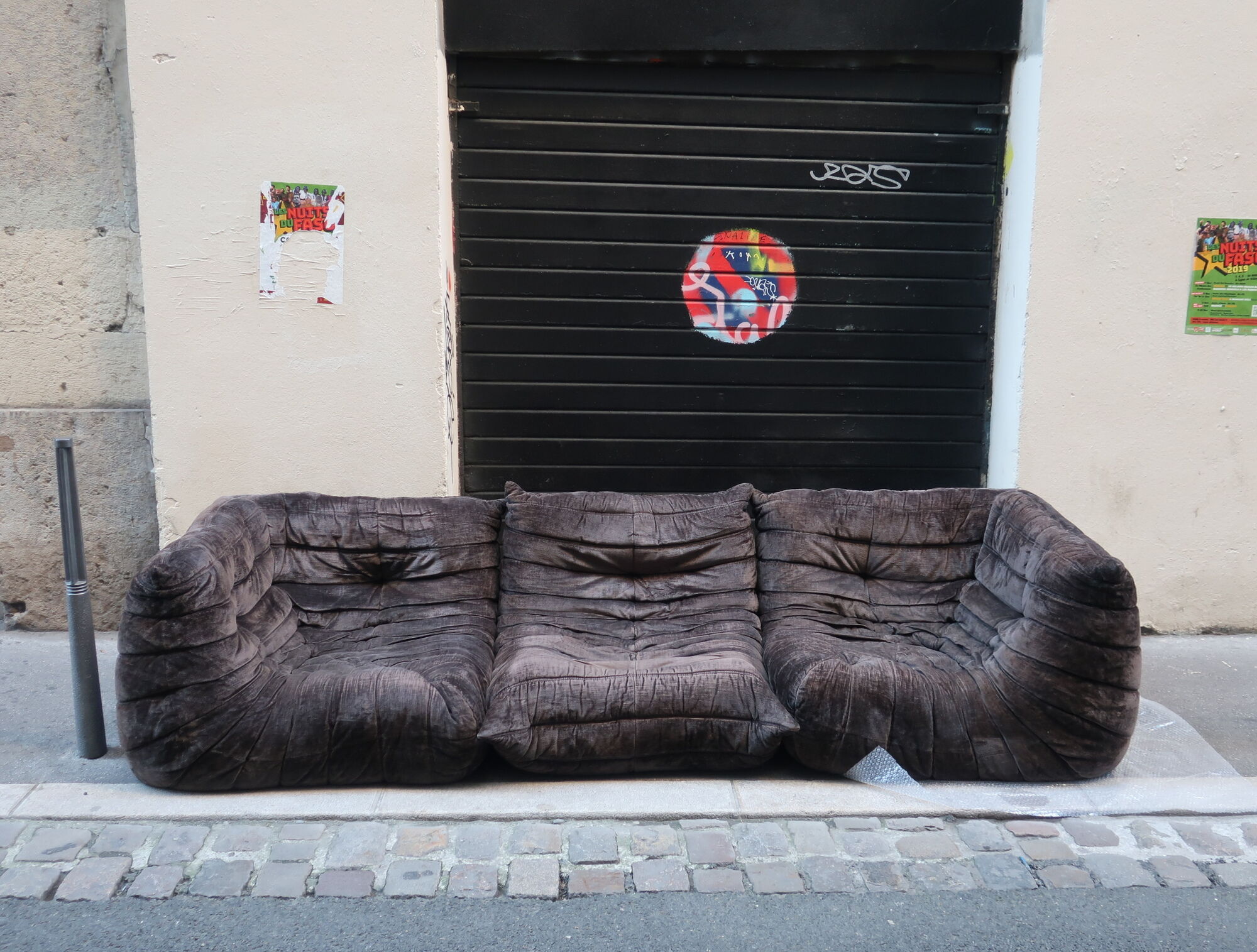 Togo in brown velvet by Michel Ducaroy for Ligne Roset 70s