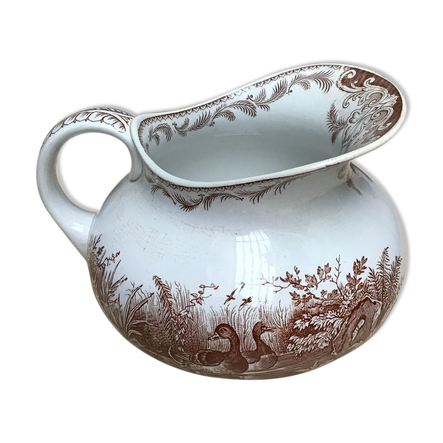 Broc toilet in earthenware