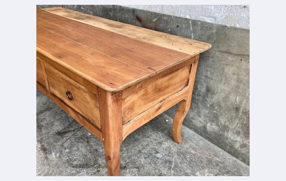 drop-leaf table