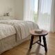 Tabouret tripode bois massif | art populaire