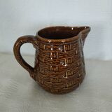Wine pitcher
