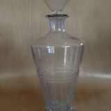 Elegant and refined Art Deco crystal carafe with a geometric design