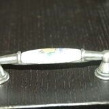 Porcelain drawer cuffs