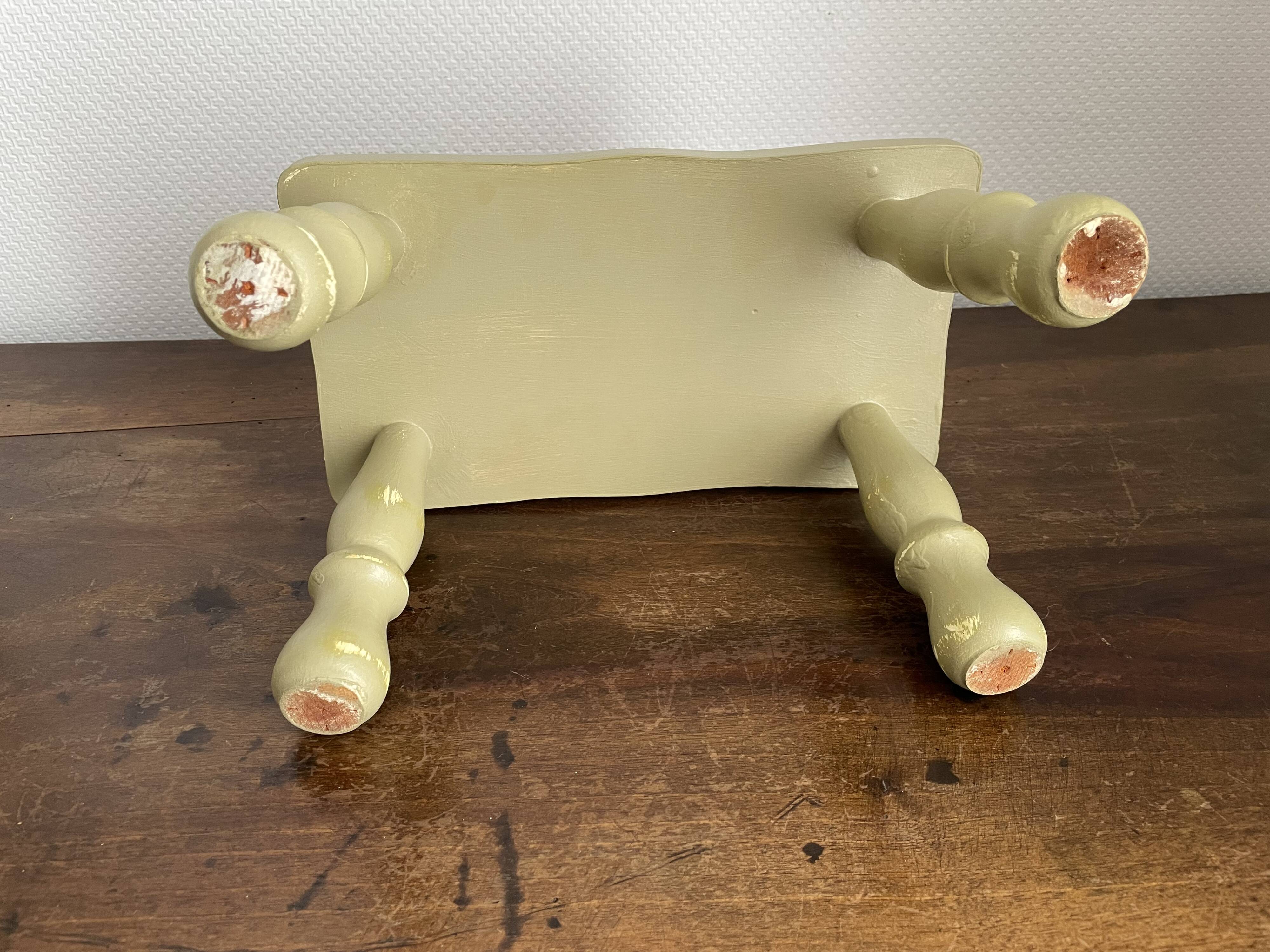 Stool with turned legs