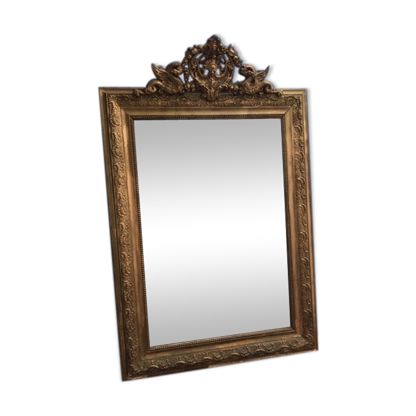Miroir ancien à fronton XIXème bois et stuc doré