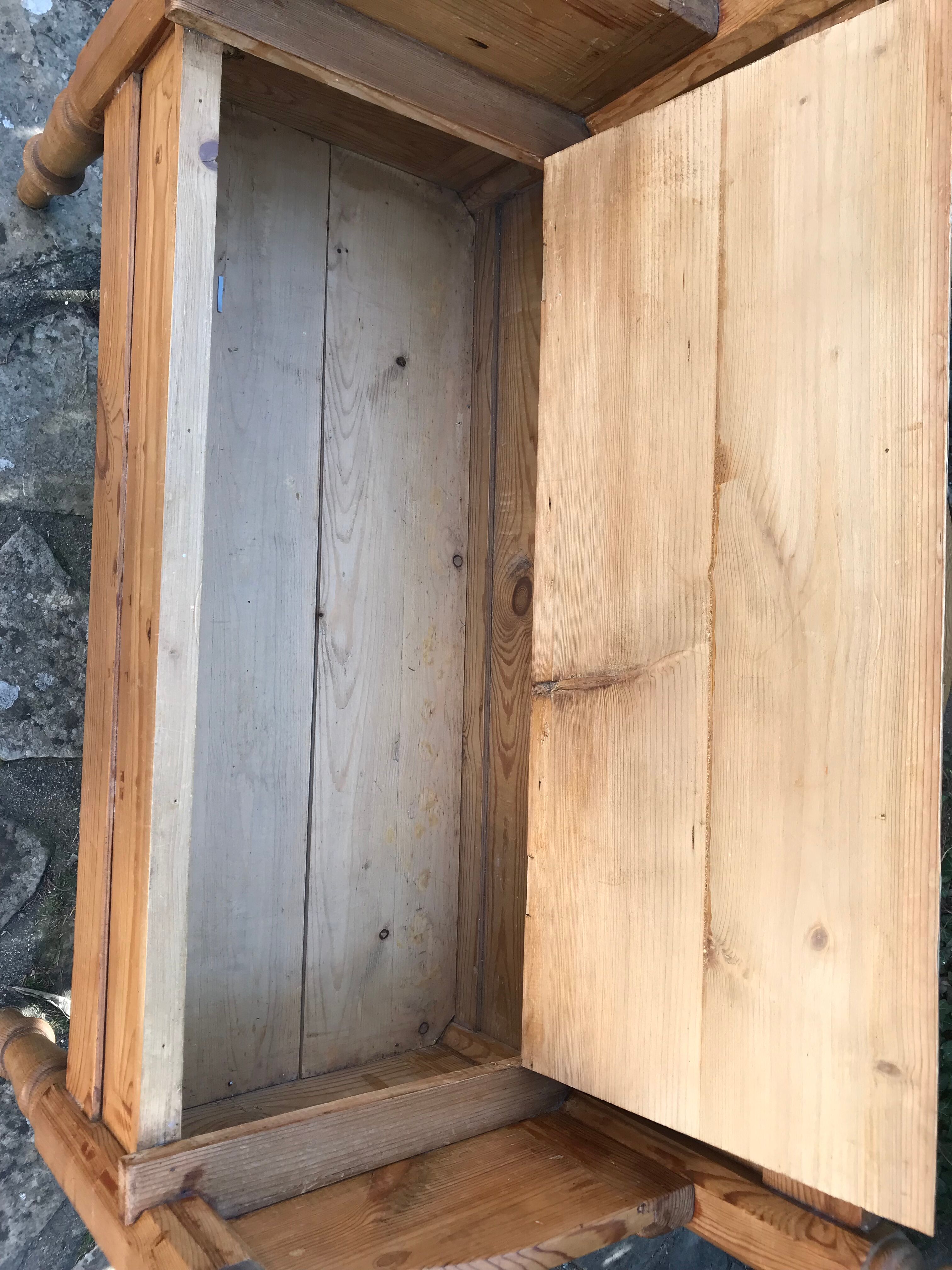 Vintage pine chest bench