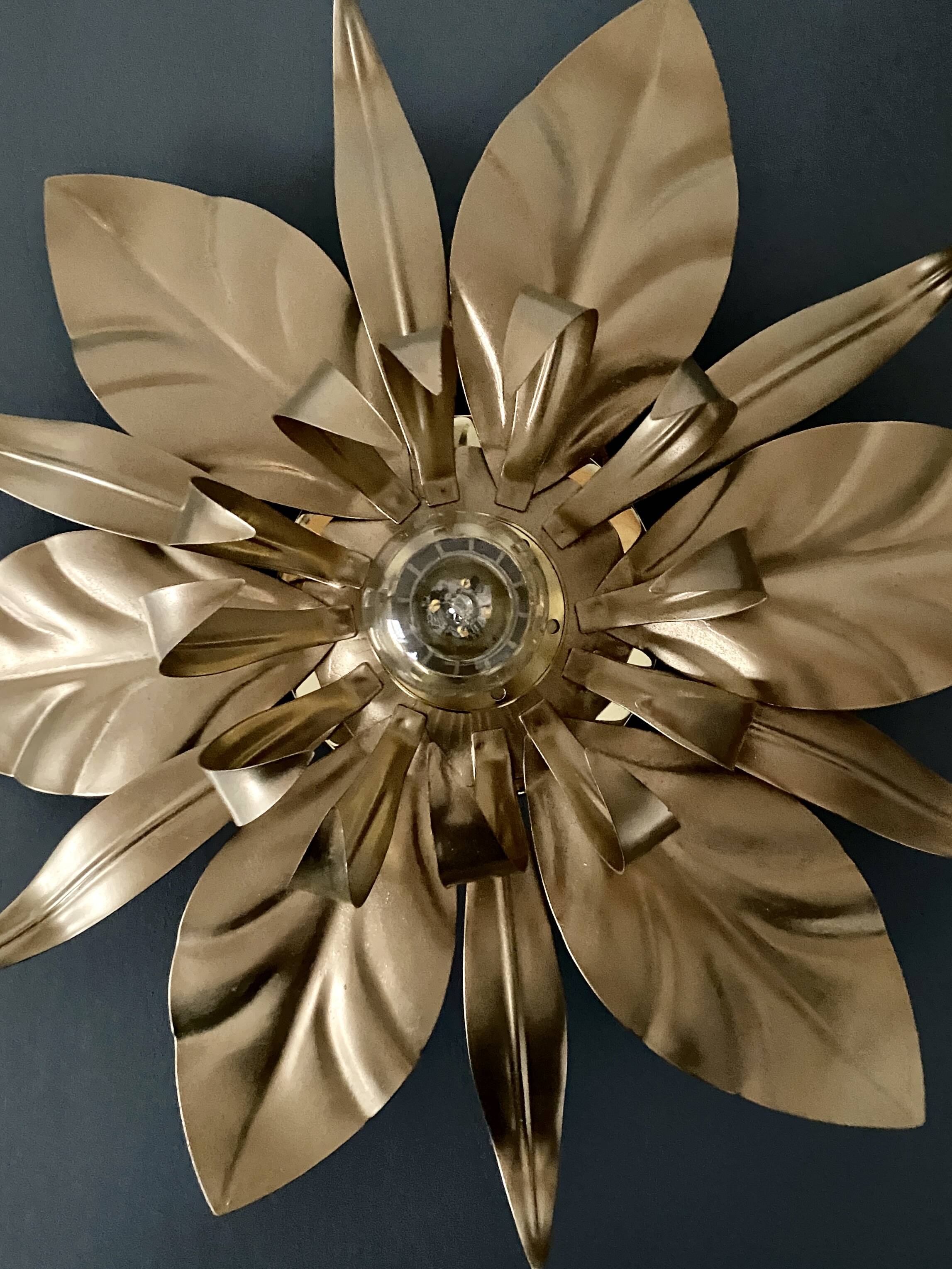 Vintage wall light in gold metal