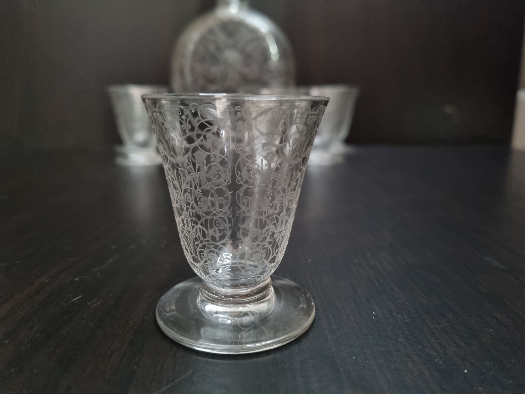 Baccarat crystal liquor service model Michelangelo