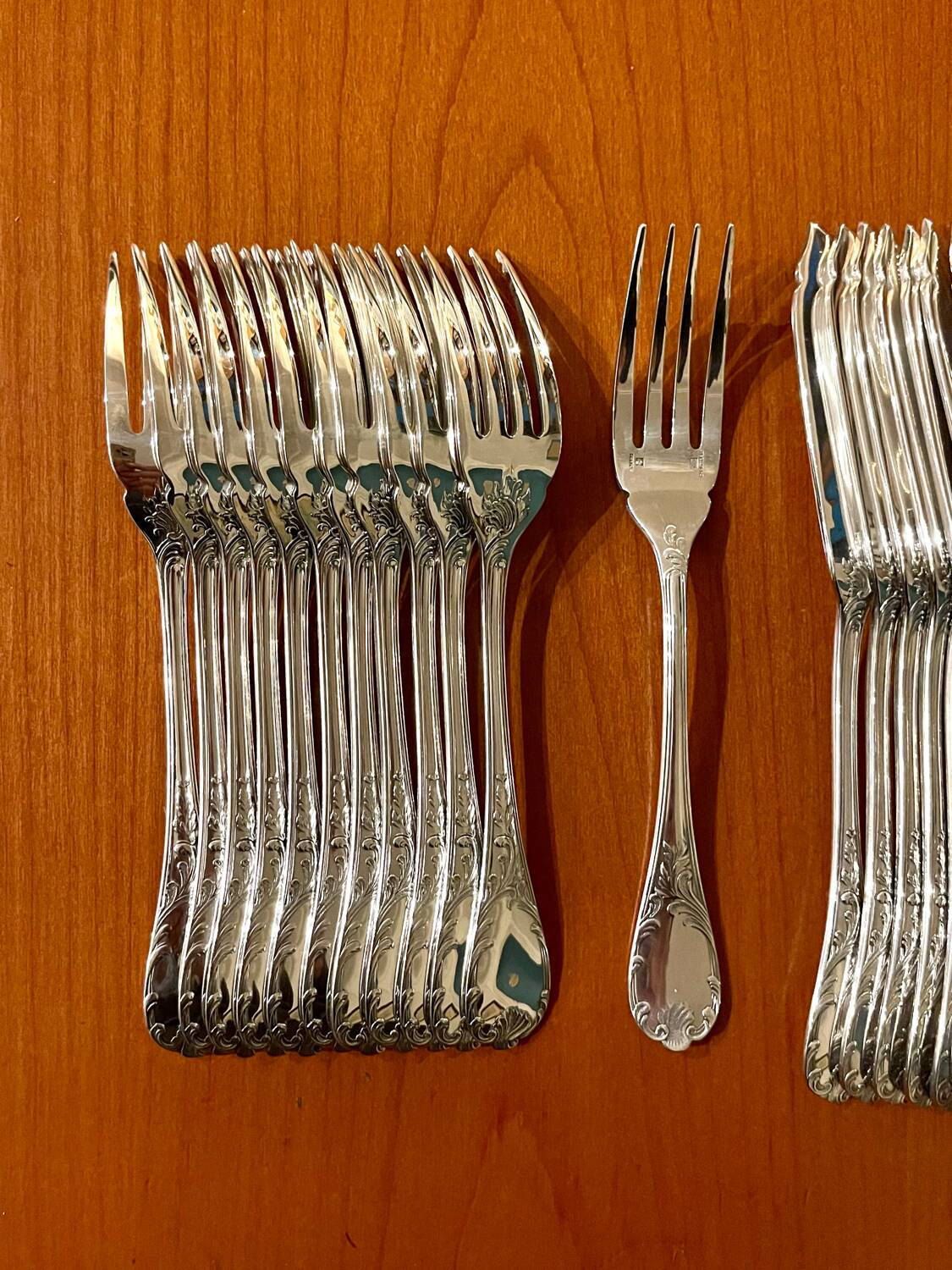 Christofle Marly 12 fish cutlery sets, 24 pieces, very good condition