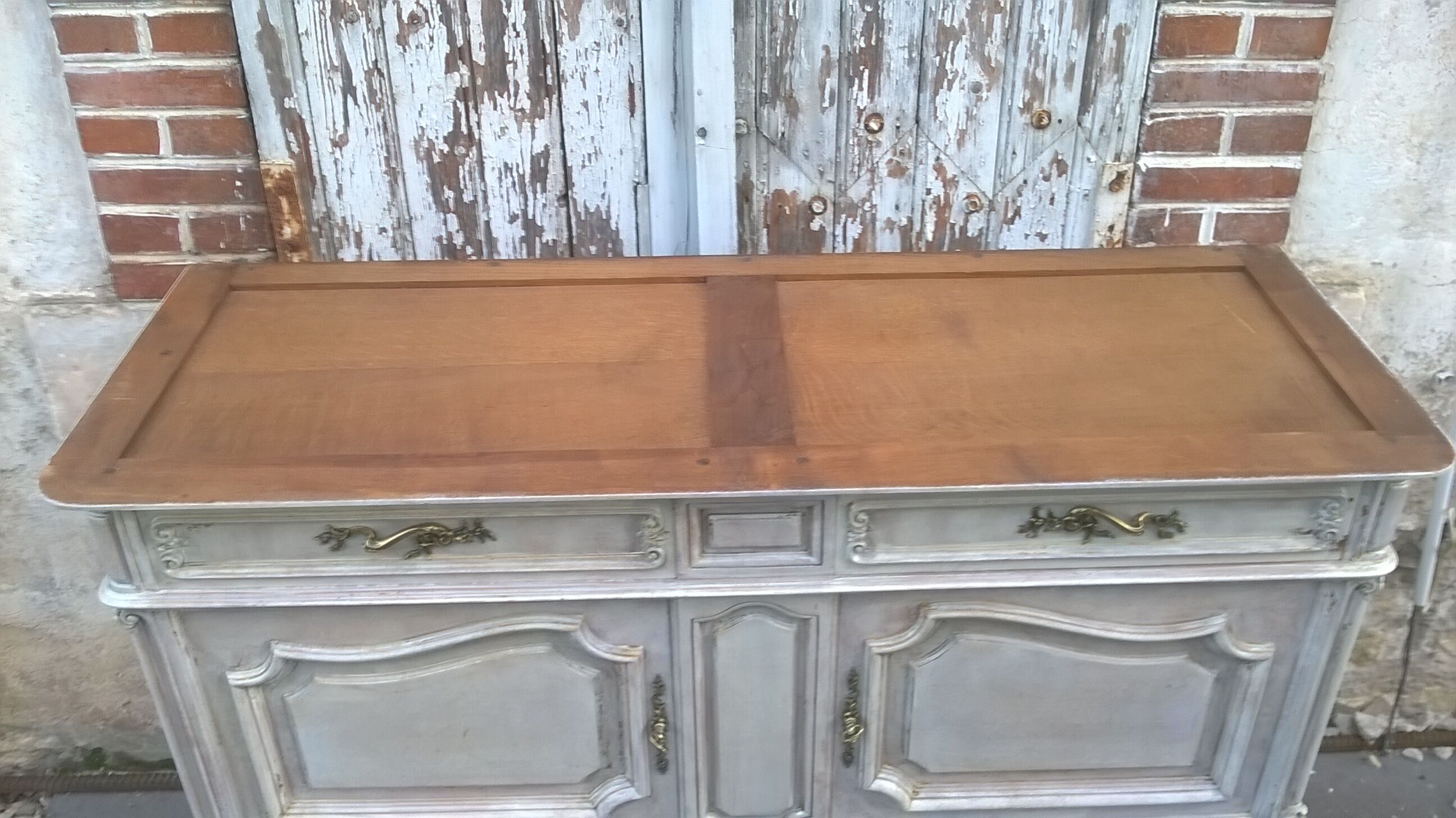 Patinated dresser 1900