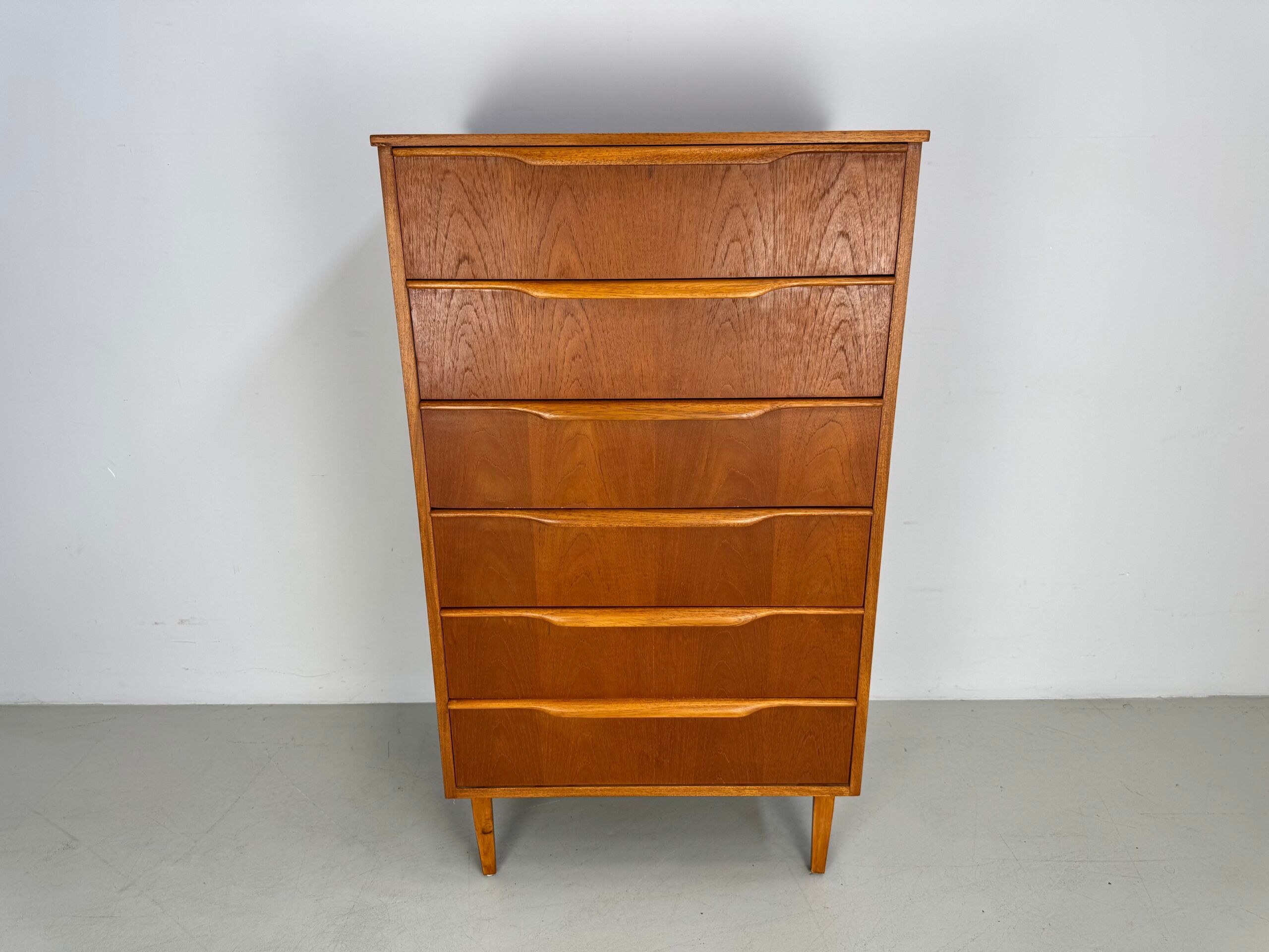 Commode vintage Austinsuite.