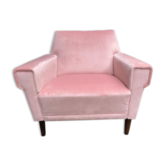 Vintage pink velvet armchair