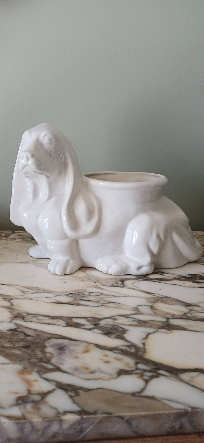 Cracked glazed faience in a zoomorphic design