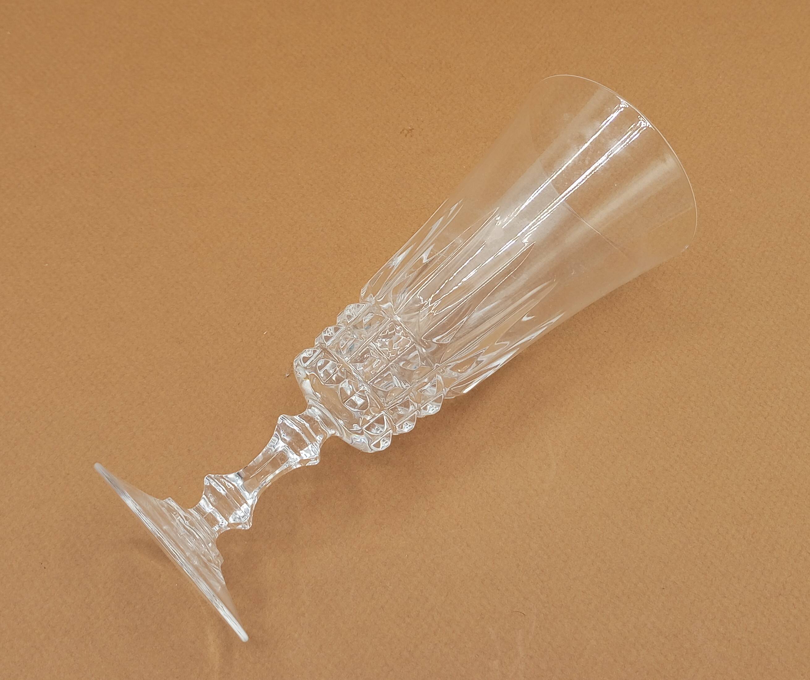 Crystal flute from Arques model "Tuilerie"