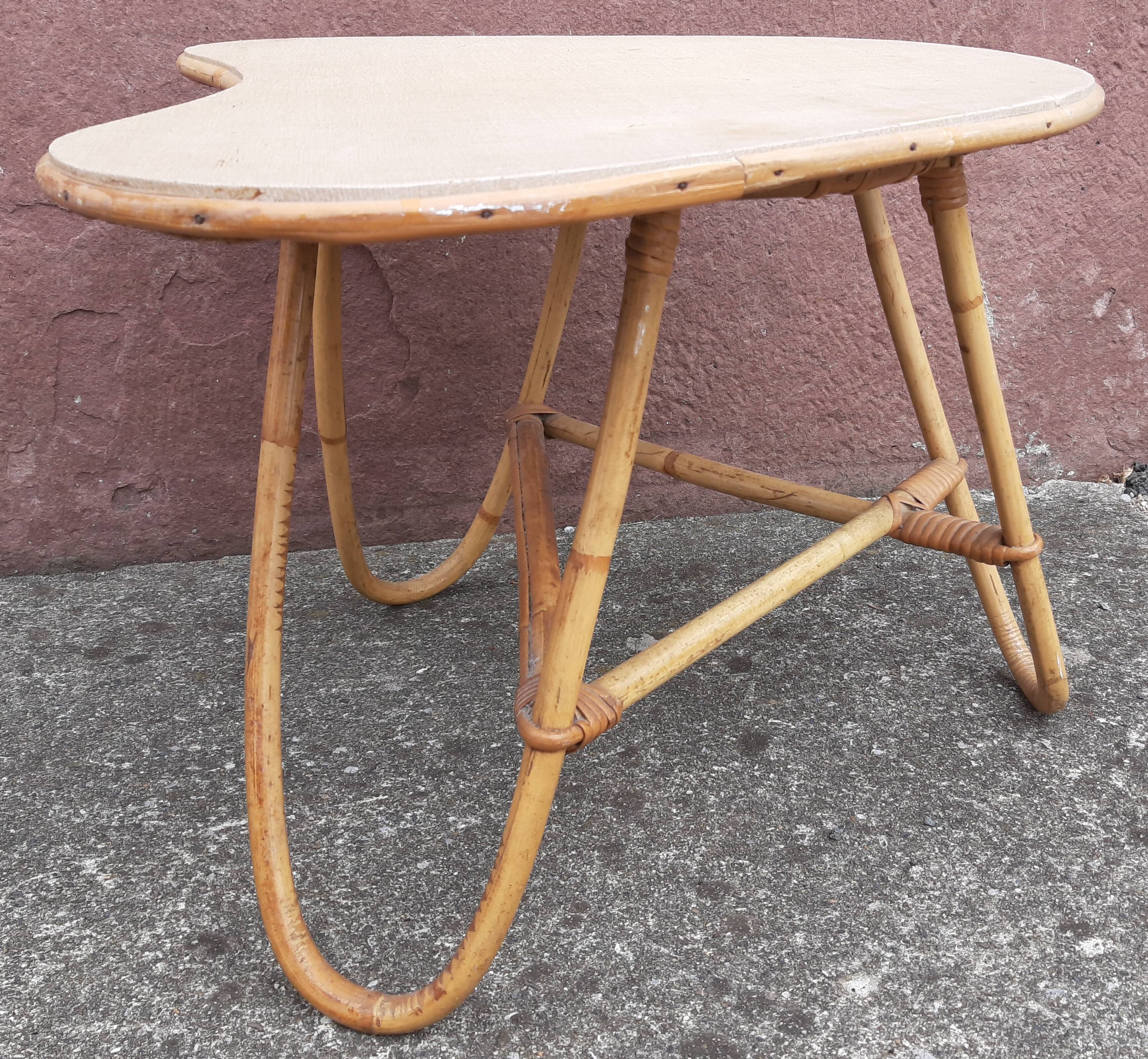 Coffee table, side table, pedestal table or end table in bamboo.