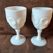 Set of 2 opal stemmed glasses