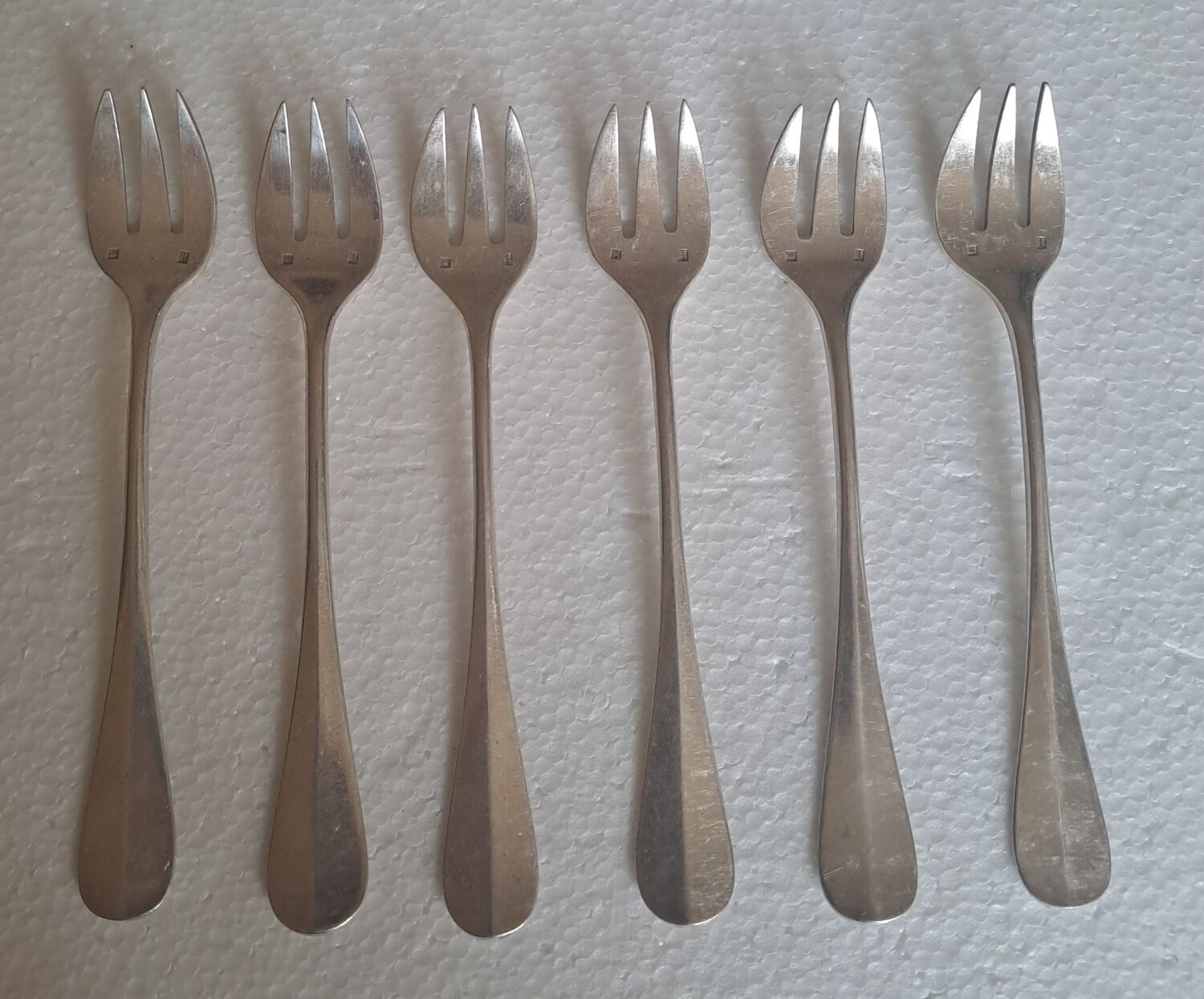 6 silver-plated oyster forks by Alfénide