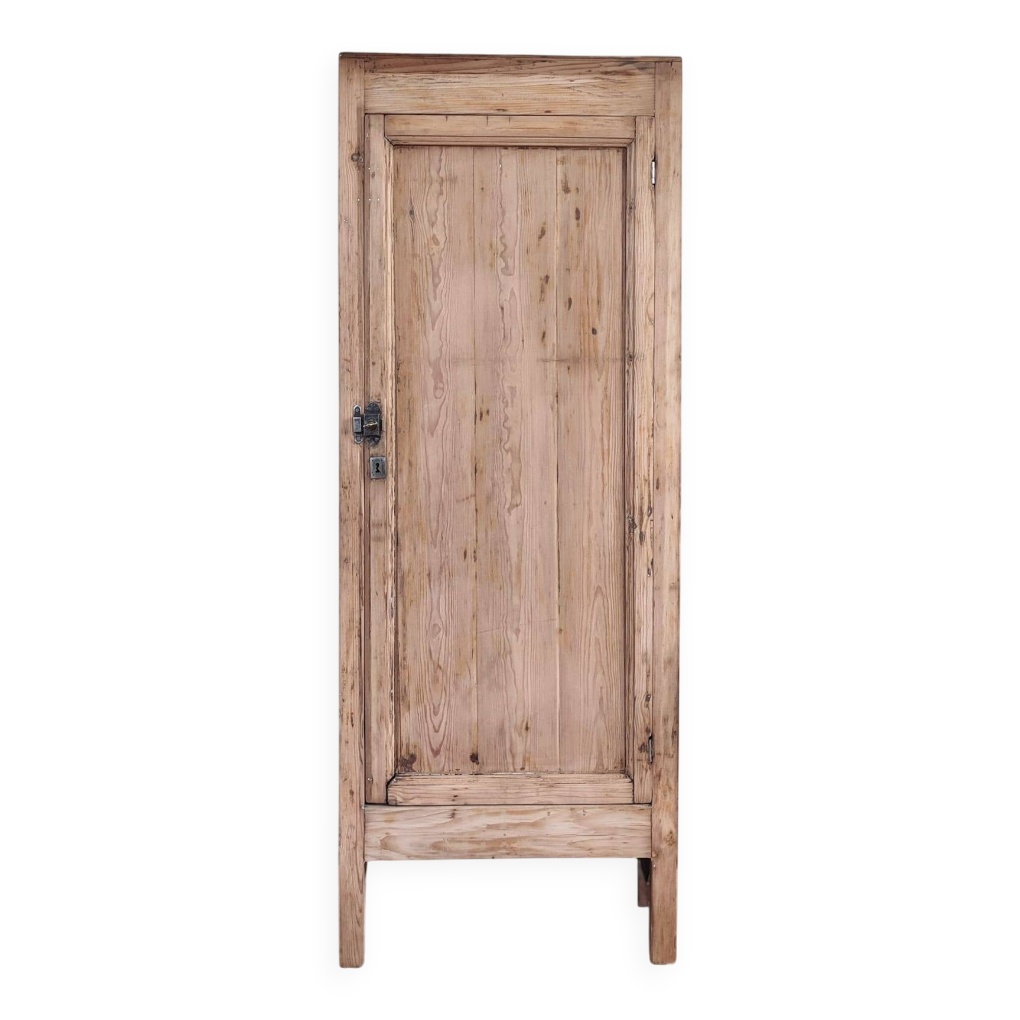Armoire vintage en bois de chêne
