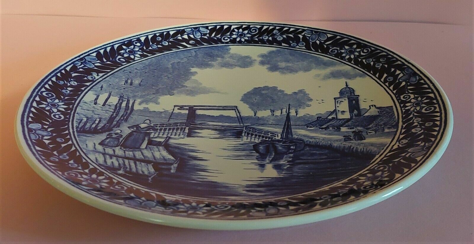 Earthenware dish Delft Boch Fr
