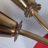 Vintage wall lamp from the 1950s in brass with flower decoration.