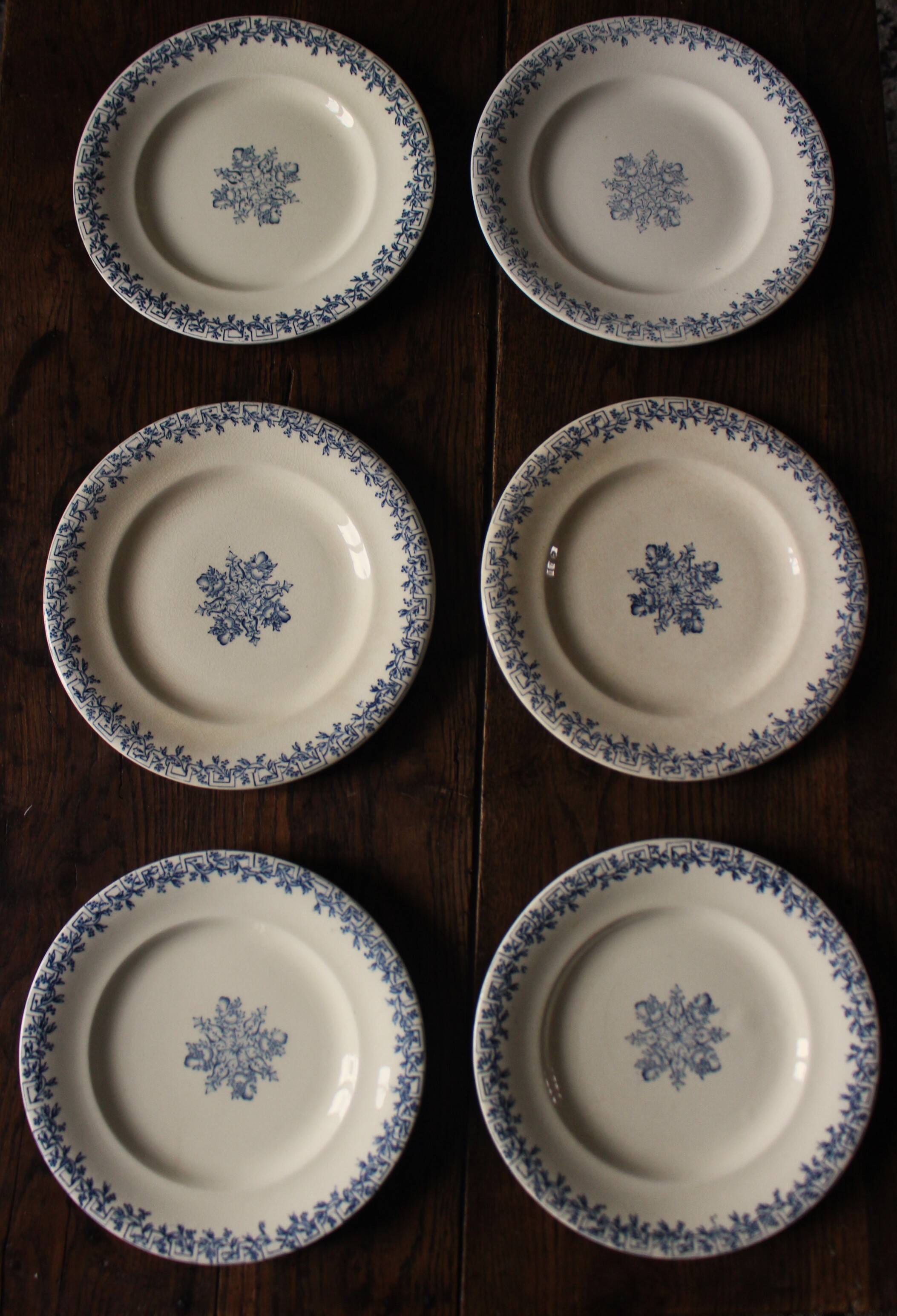 A set of 6 flat plates Terre de Fer blue Clairefontaine Grec