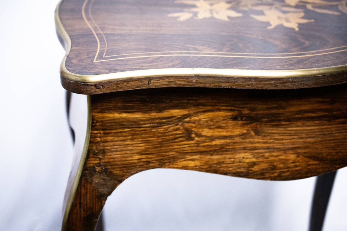 Napoleon III style floral marquetry work table / hairdresser's table.