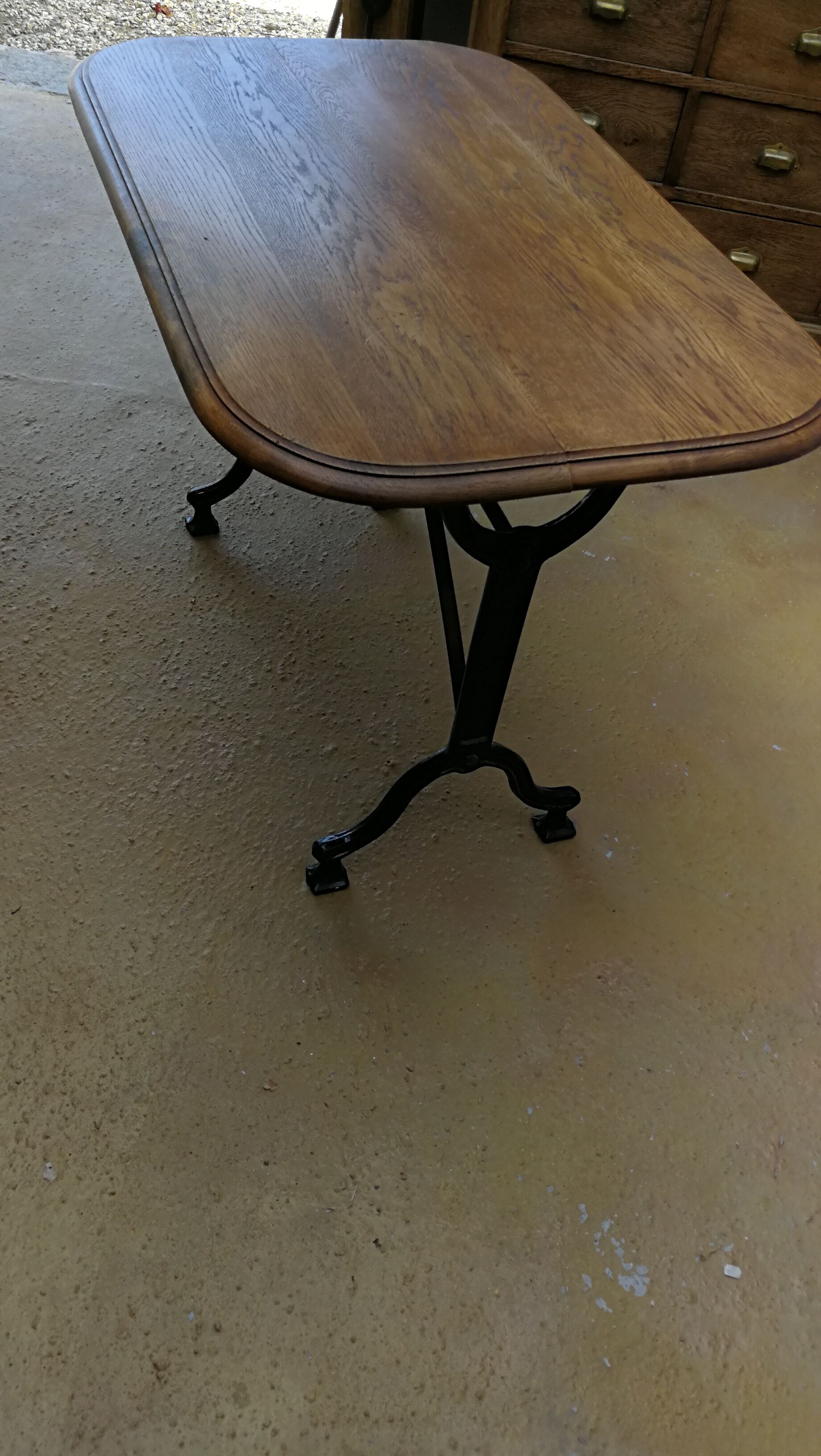 Bistro table