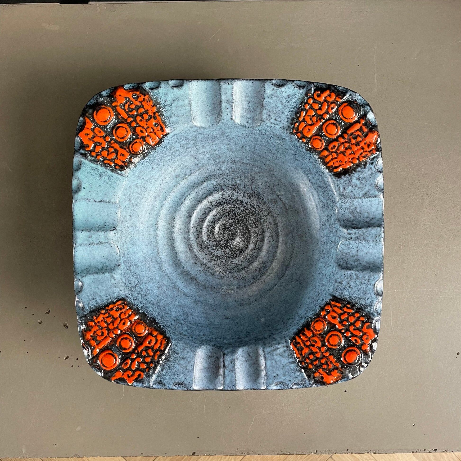 Dumler and Breiden fruit bowl, relief 70/26, West Germany, 1970s.