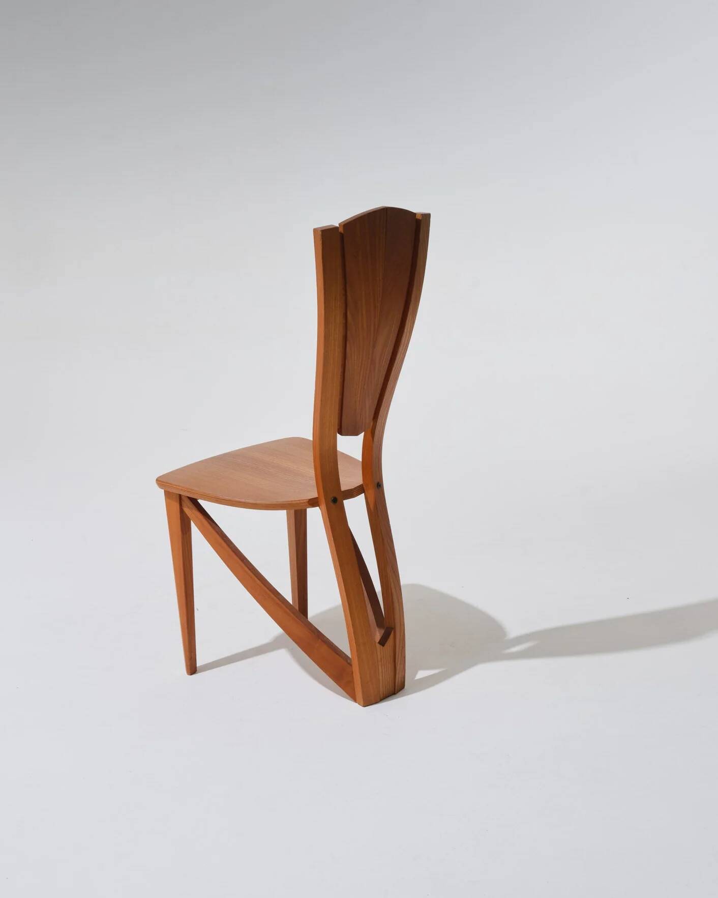 Set of 4 solid elm chairs, Maison Seltz, 1980s