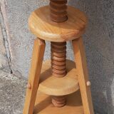 Adjustable high watchmaker's stool