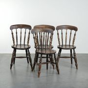 Set of 4 antique English wooden Windsor pub/bistro chairs from 19th century