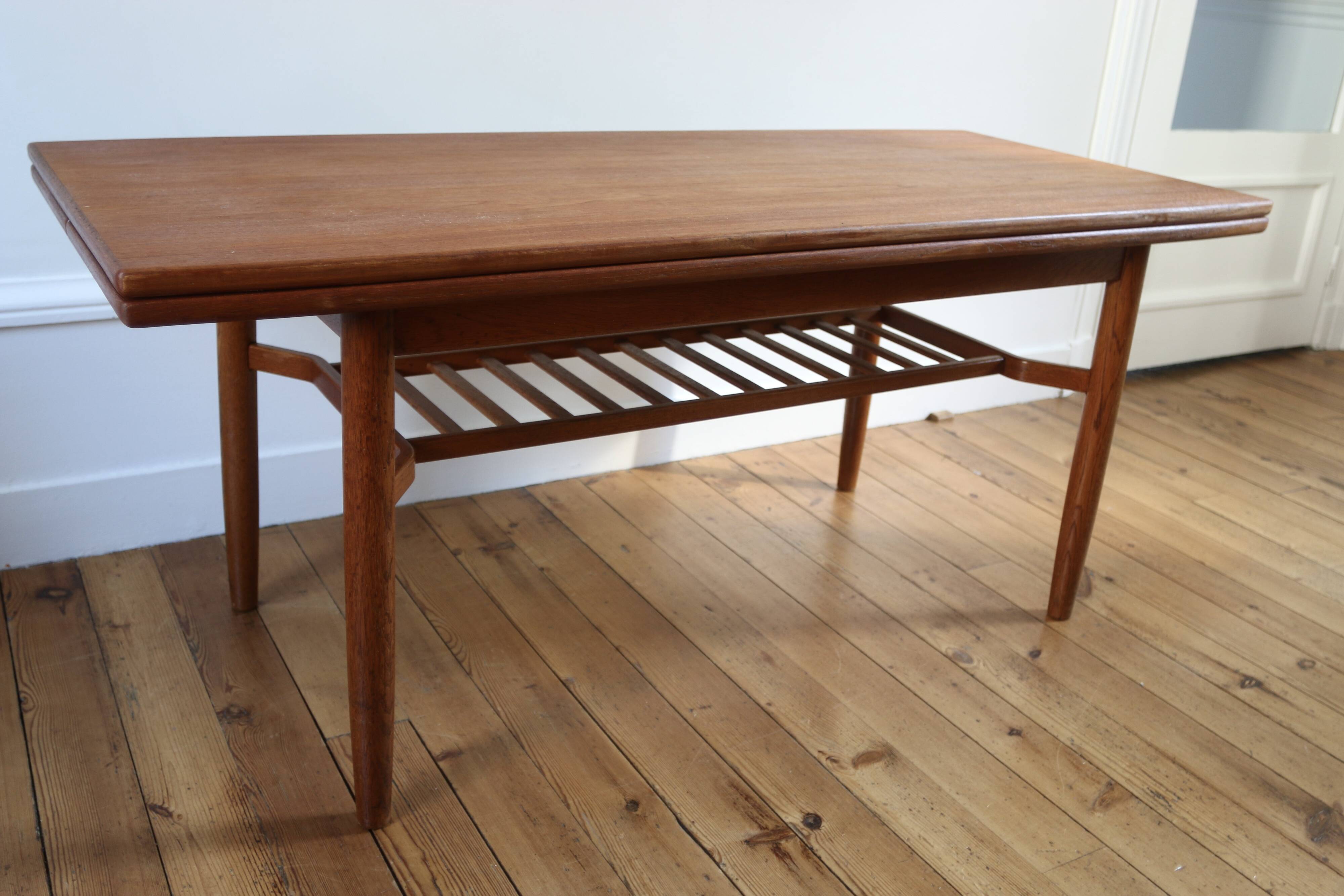 Table basse relevable "elevator" scandinave teck Tingstroms