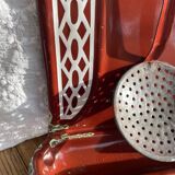 Enamelled kitchen sheet metal plate