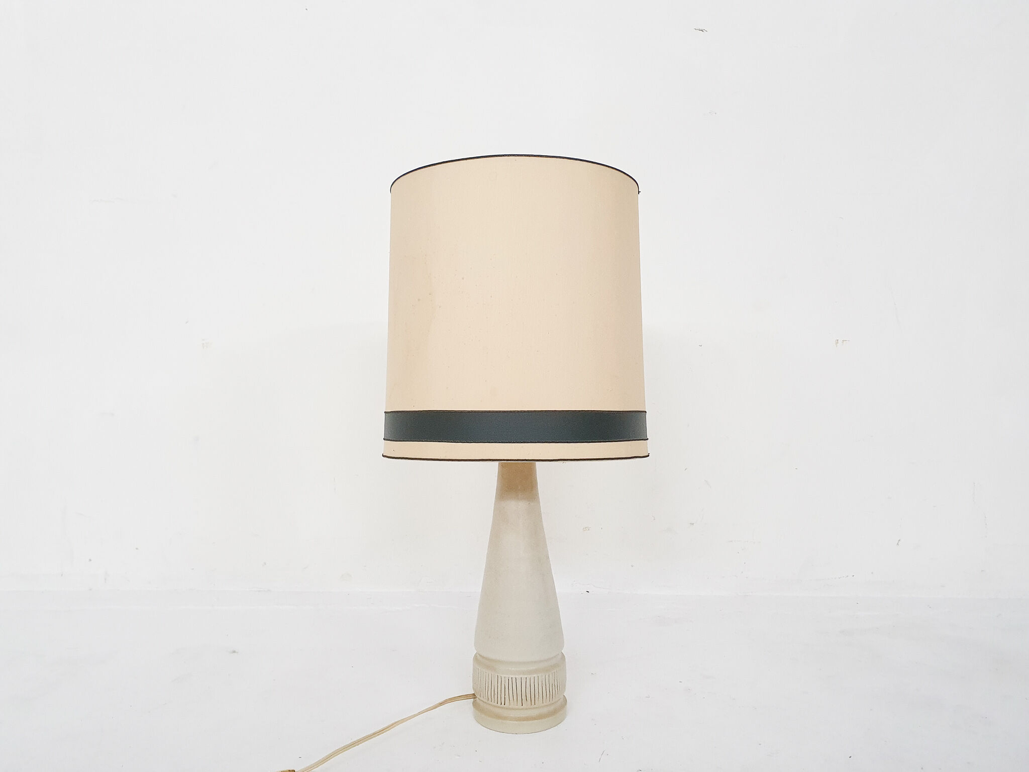 White ceramic table light by Mobach, The Netherlands, 1950's