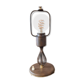 Lampe en métal ancien, patine