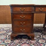 Classic English desk with green leather