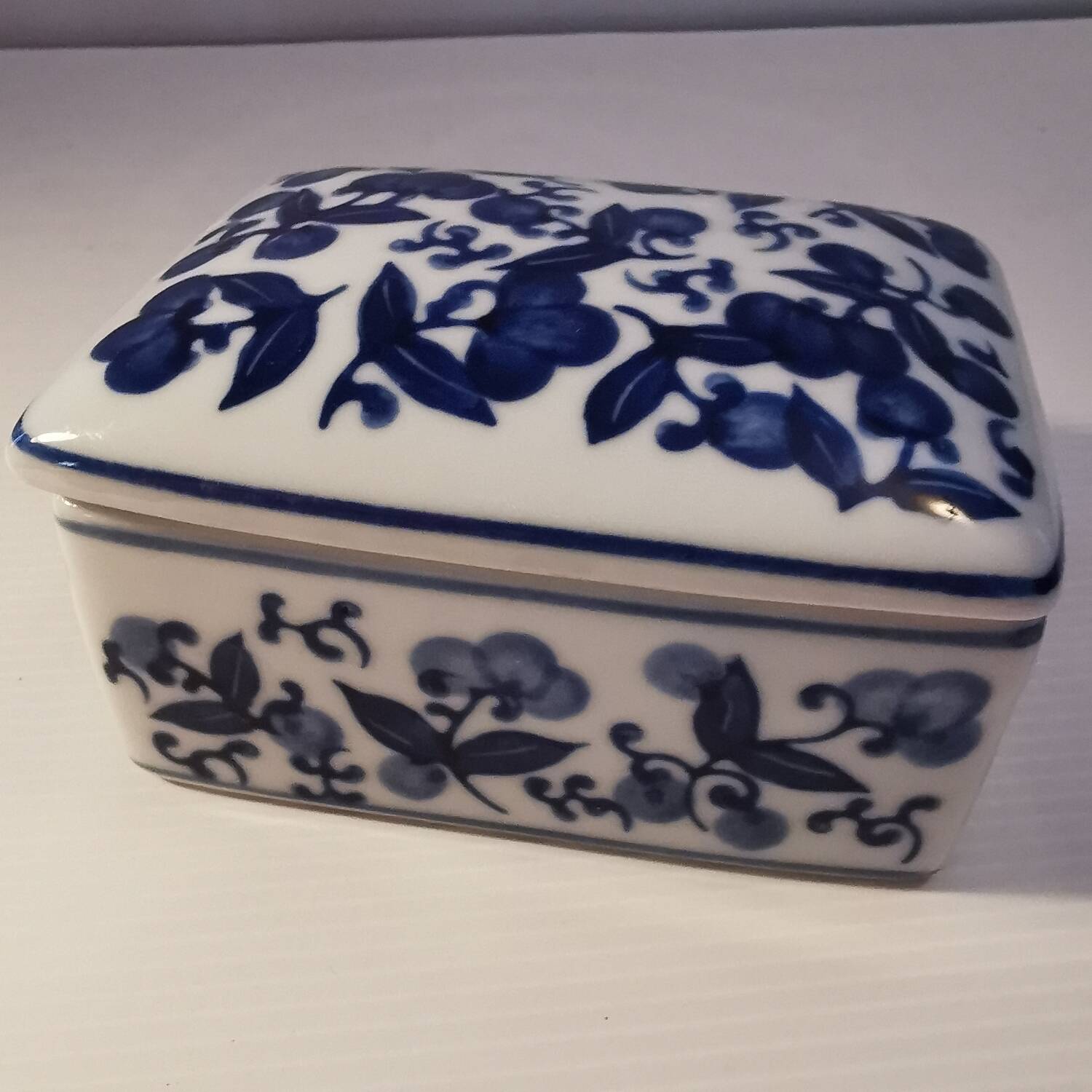 Jewelry Box, Ring Holder, Empty Pockets, Candy Box in White and Blue Porcelain
