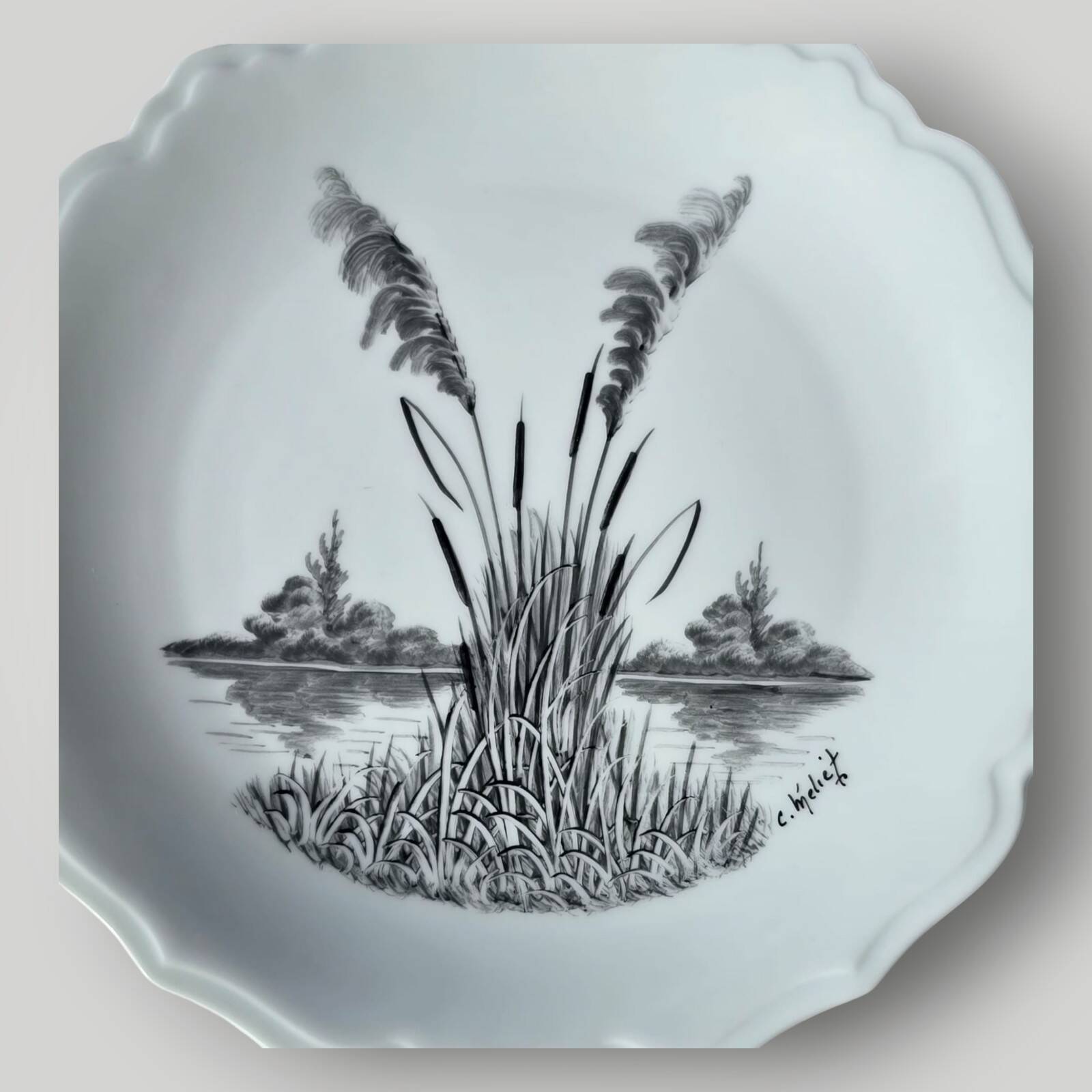 Service de 13 assiettes vintage de Limoges décorées à la main