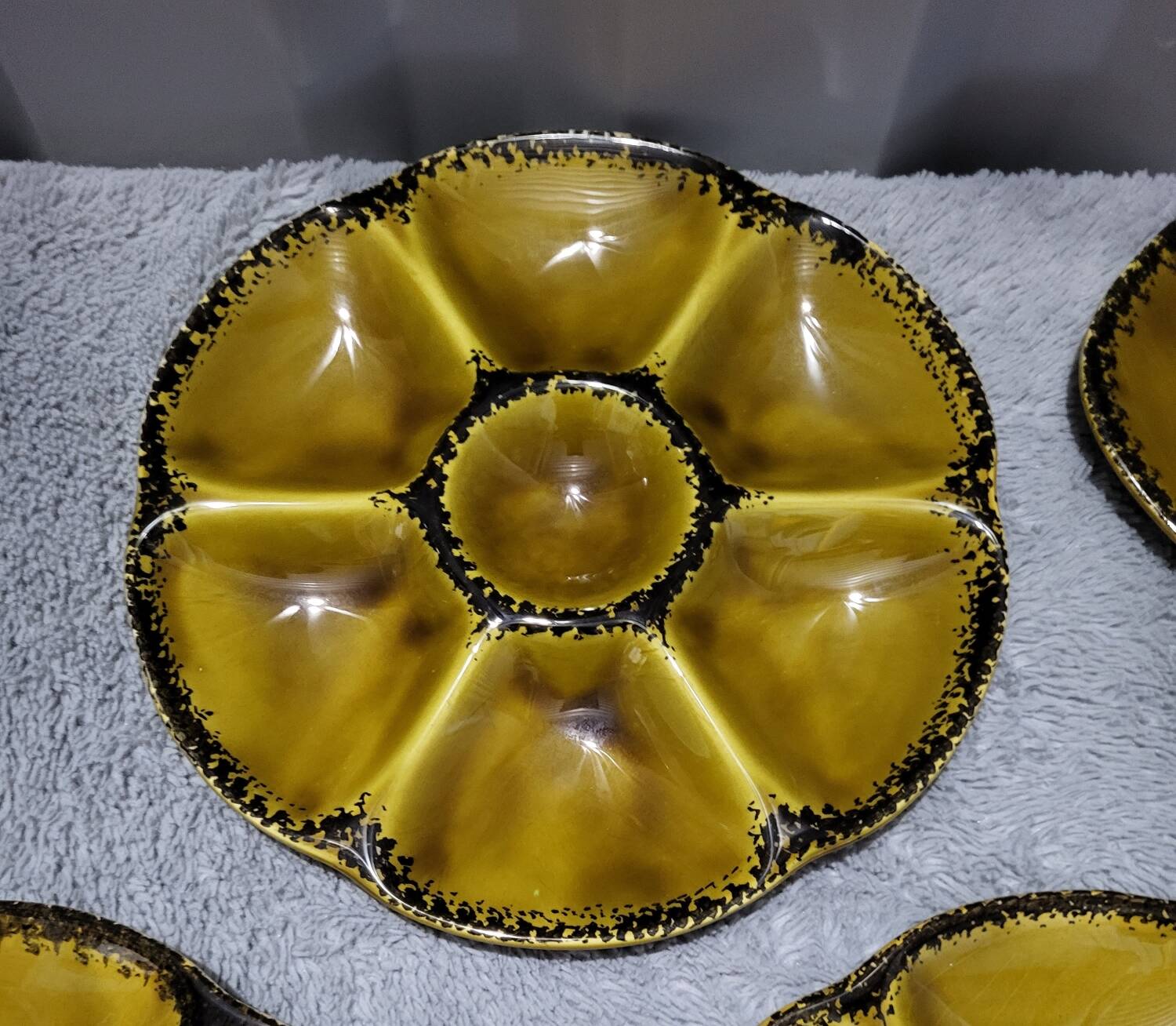 Authentic old vintage oyster set signed Gien France