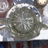 Art Deco bee-shaped vase in thick crystal