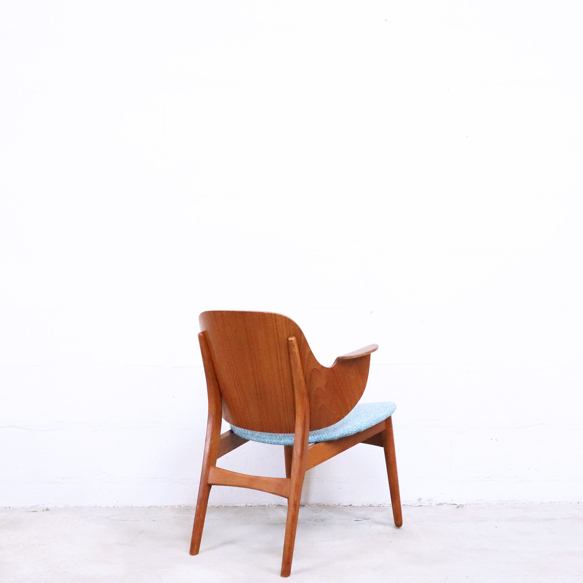 Armchair 107 by Hans Olsen, Denmark