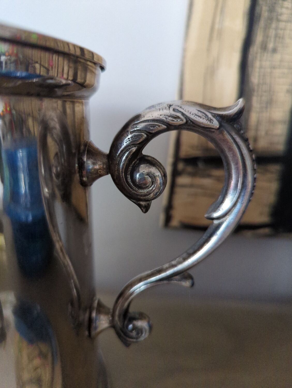 Silver metal ice bucket