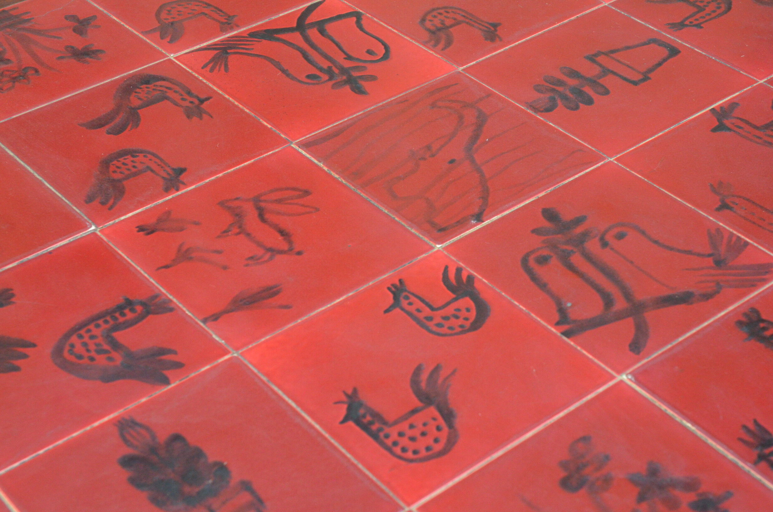 Dining table in wood and ceramic