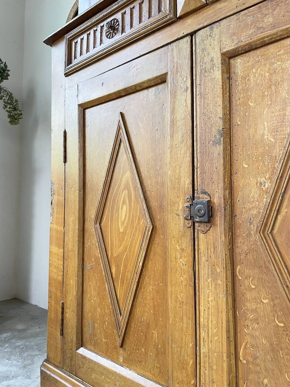 Two-body grocery cabinet, 1900